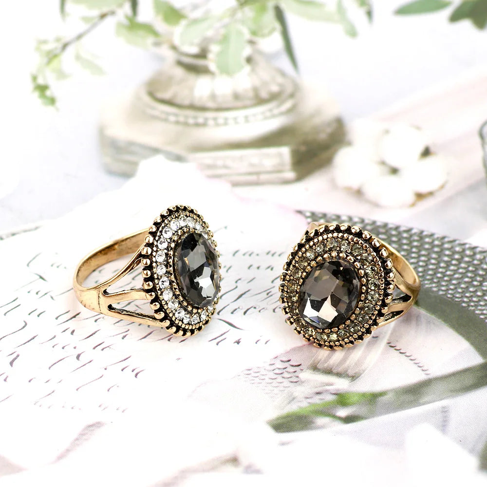 Vintage Inspired Turkish Style Crystal Ring – Antique Gold-Tone Oval Statement Ring