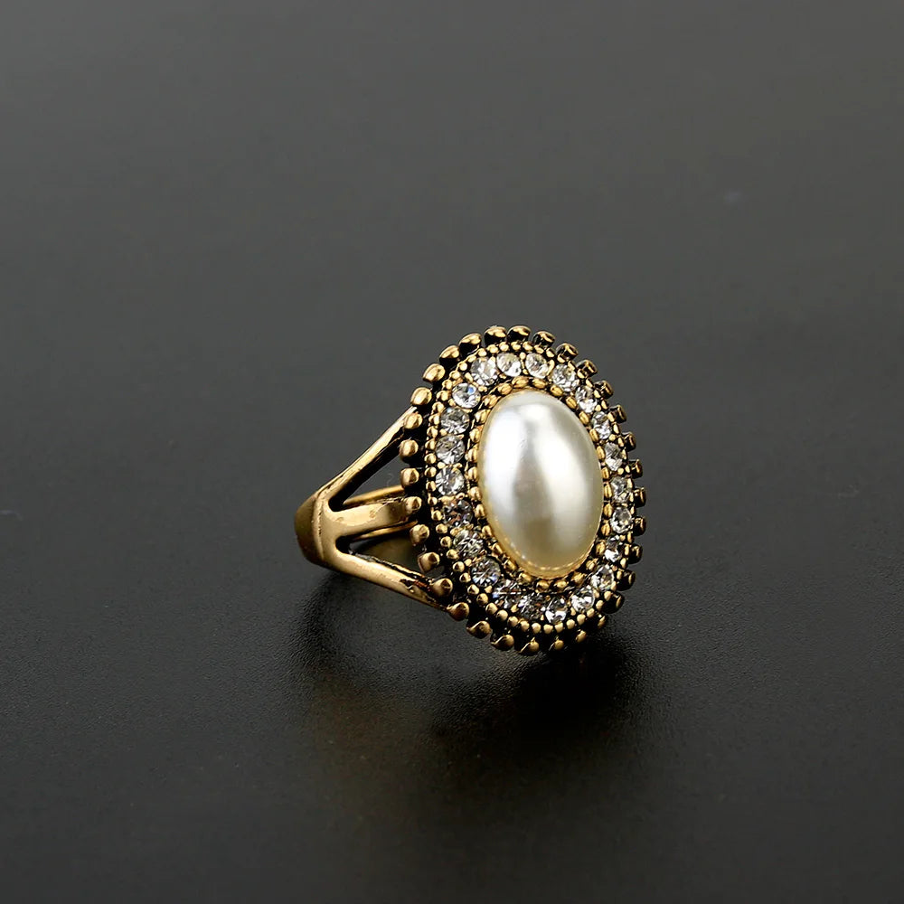Vintage Inspired Turkish Style Crystal Ring – Antique Gold-Tone Oval Statement Ring