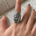 Adjustable Tornado Statement Ring – Bold Geometric Retro Design