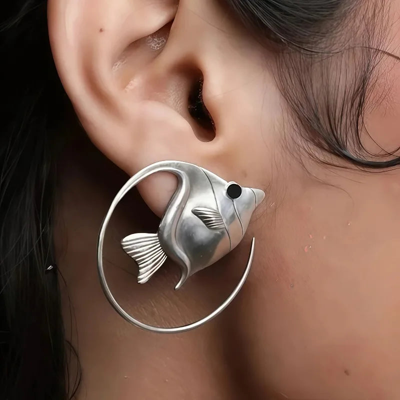 Vintage-Inspired Fish Circle Earrings in Copper Alloy