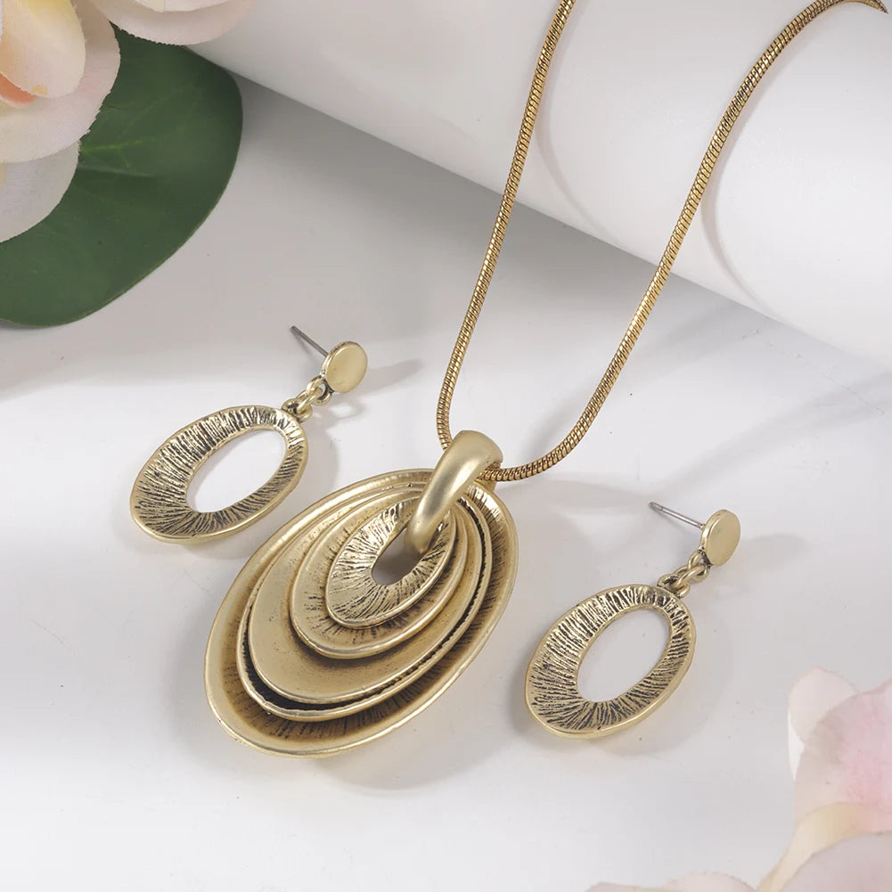 Oval Pendant Necklace & Earrings Set in Alloy - Bold Statement