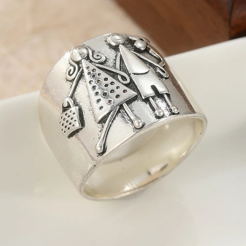 Vintage Silver-Plated Copper Ring – Sculpted Couple Holding Hands