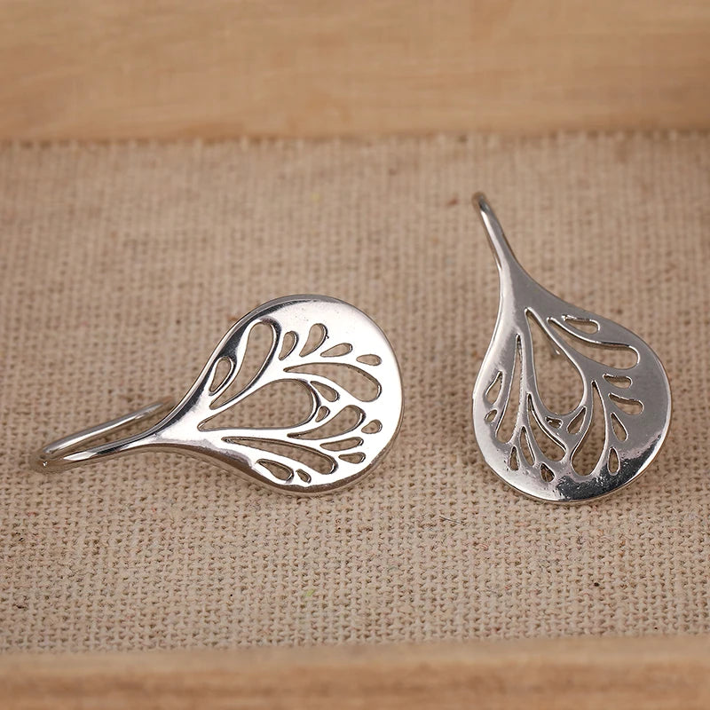 Vintage Inspired Minimalist Hollow Leaf Drop Earrings