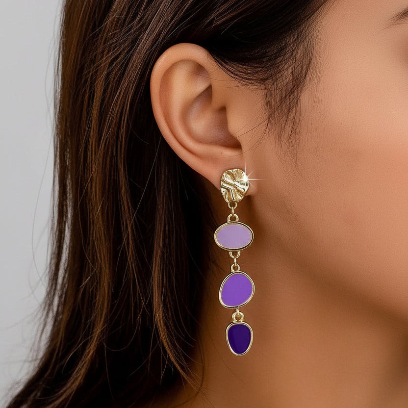 Elegant Gold-Plated Oil-Drip Stud Earrings in Alloy