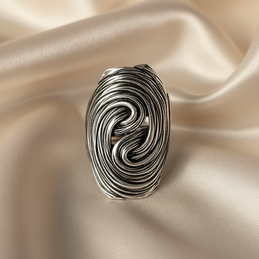 Adjustable Tornado Statement Ring – Bold Geometric Retro Design
