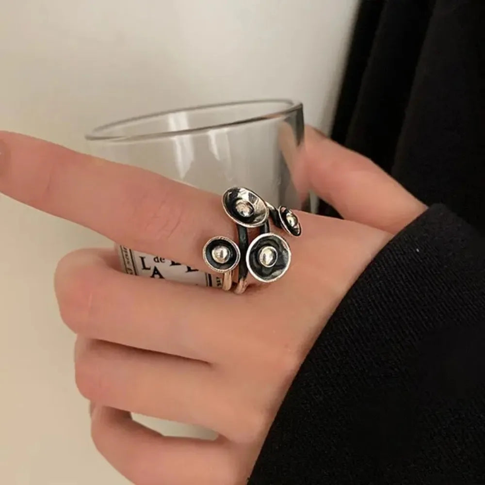 Adjustable Tornado Statement Ring – Bold Geometric Retro Design